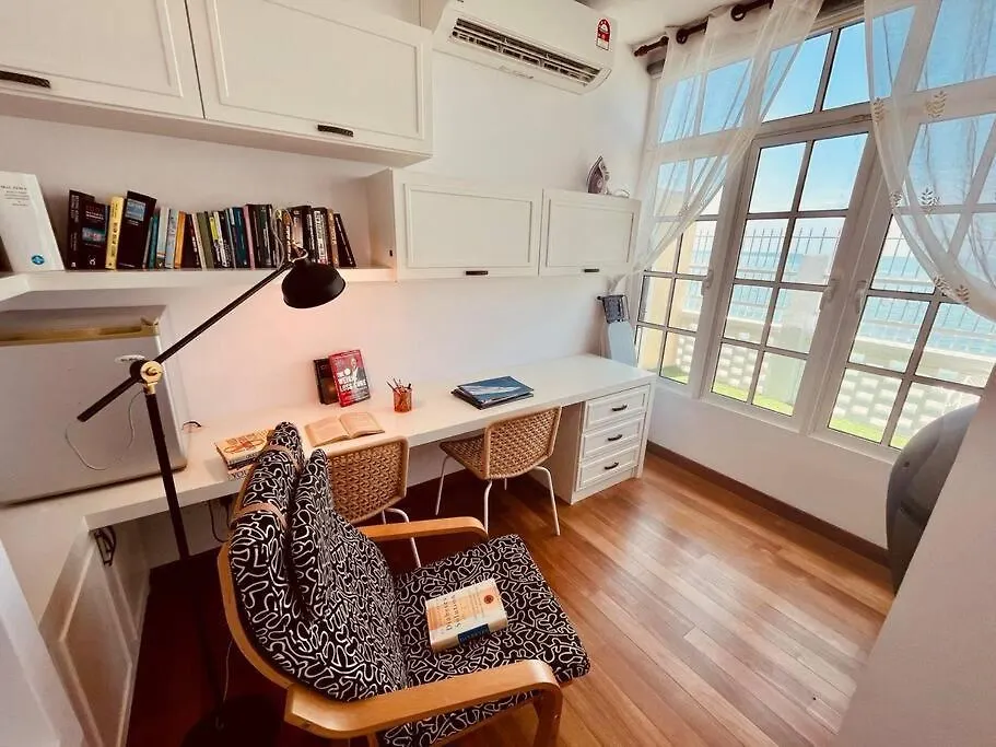 Private Beach-Front Haven By Stayco - Seaview Pool, Ktv & Speaker System, Beach Air Loft, Private Beach Access And Beyond! Tanjung Bungah  0*, Tanjung Bungah (Penang)